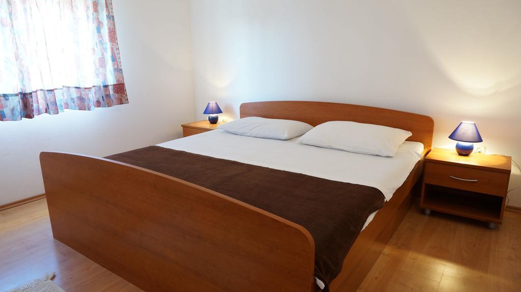 Apartments Sandra Sukošan Kamer foto