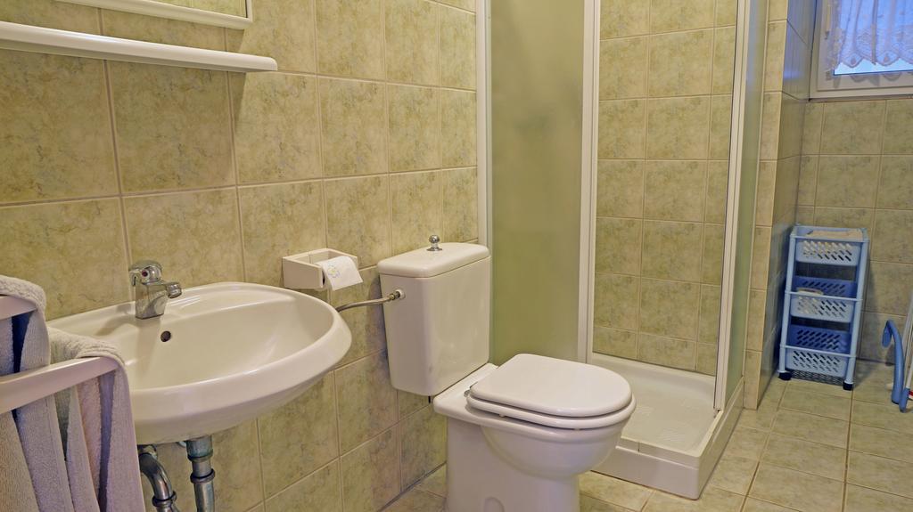 Apartments Sandra Sukošan Kamer foto