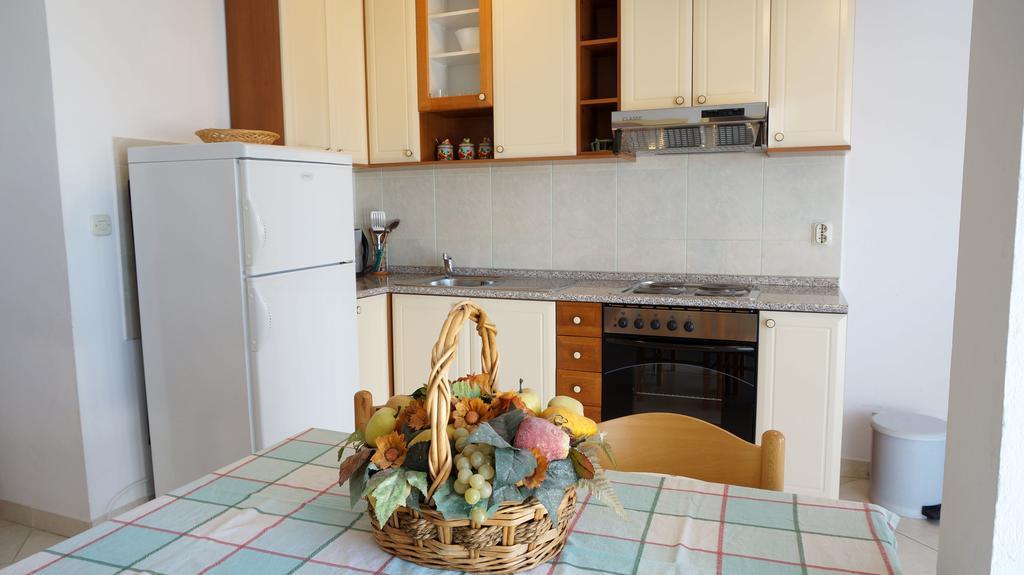 Apartments Sandra Sukošan Kamer foto