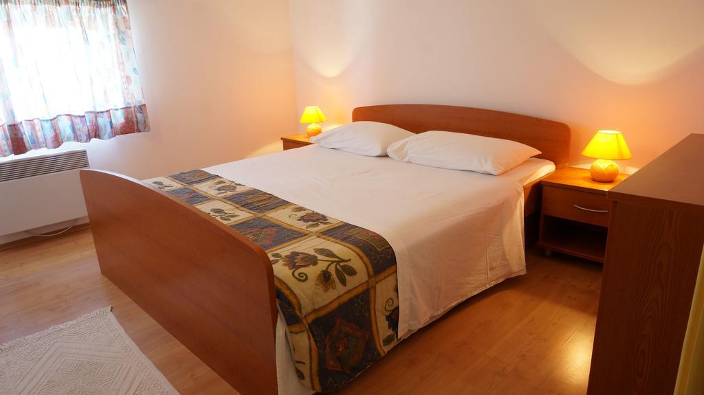 Apartments Sandra Sukošan Kamer foto