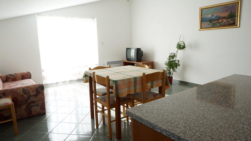 Apartments Sandra Sukošan Kamer foto