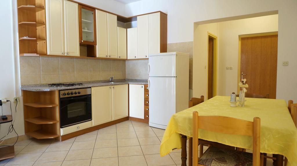 Apartments Sandra Sukošan Kamer foto