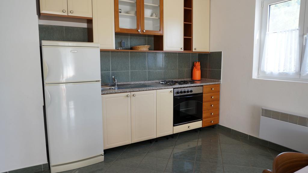 Apartments Sandra Sukošan Kamer foto
