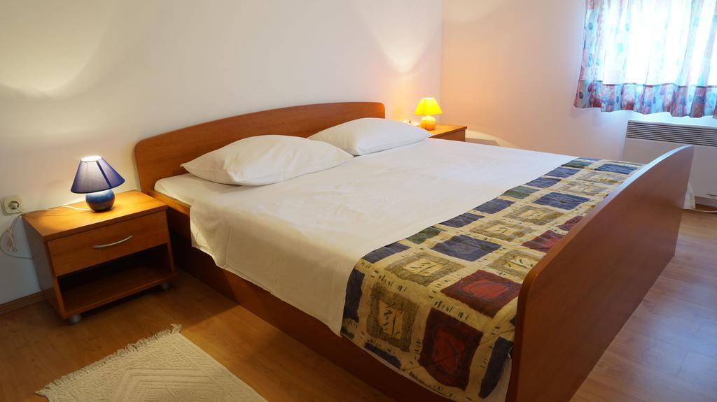 Apartments Sandra Sukošan Kamer foto